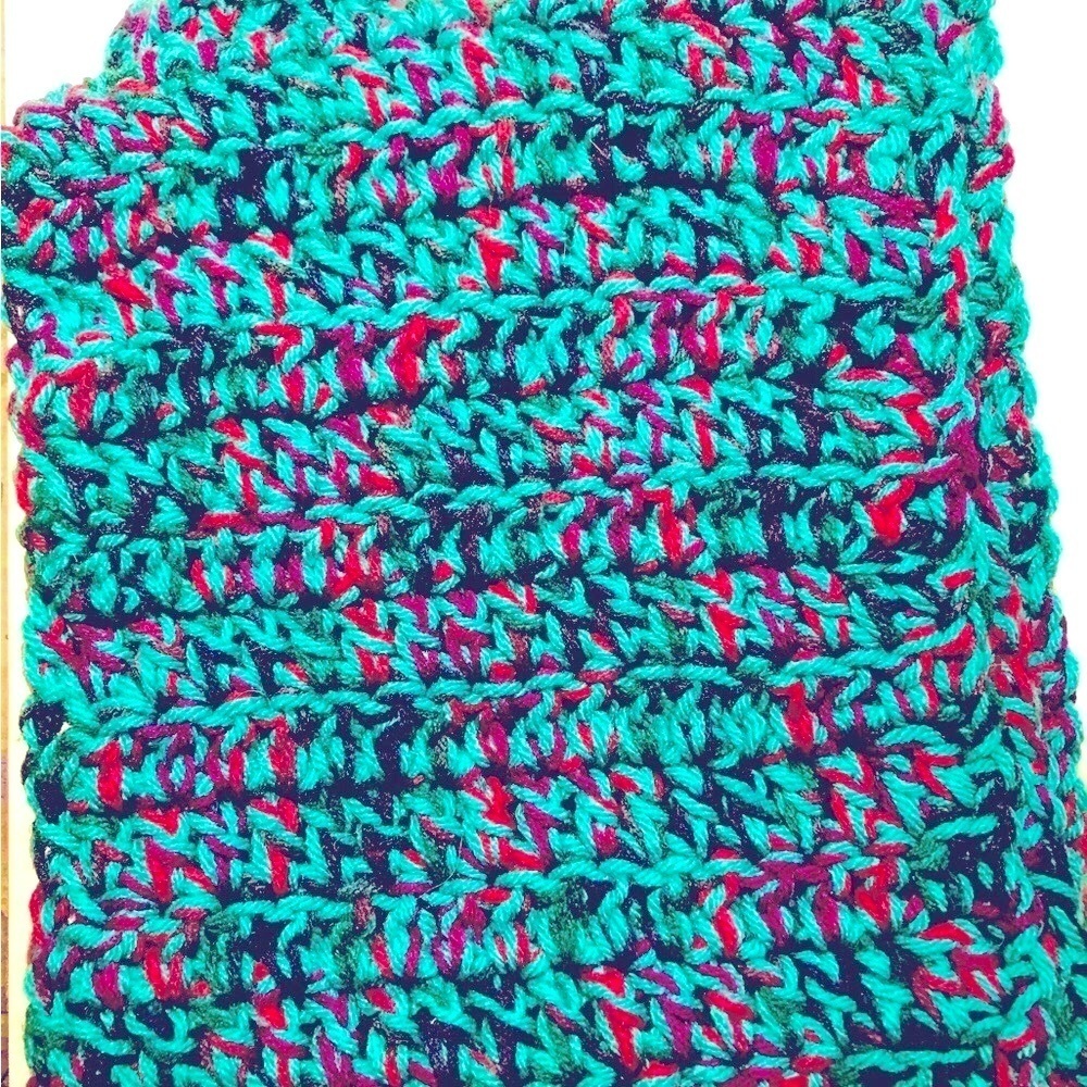 NEW Hand Knit Scarf